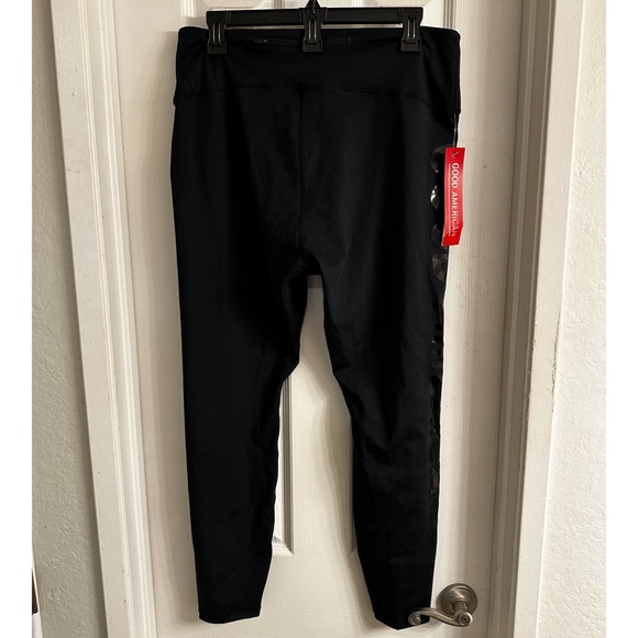 GA GOOD AMERICAN performance leggings size 5 - Picture 2 of 5